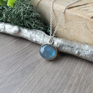 Labradorite Necklace, Oval